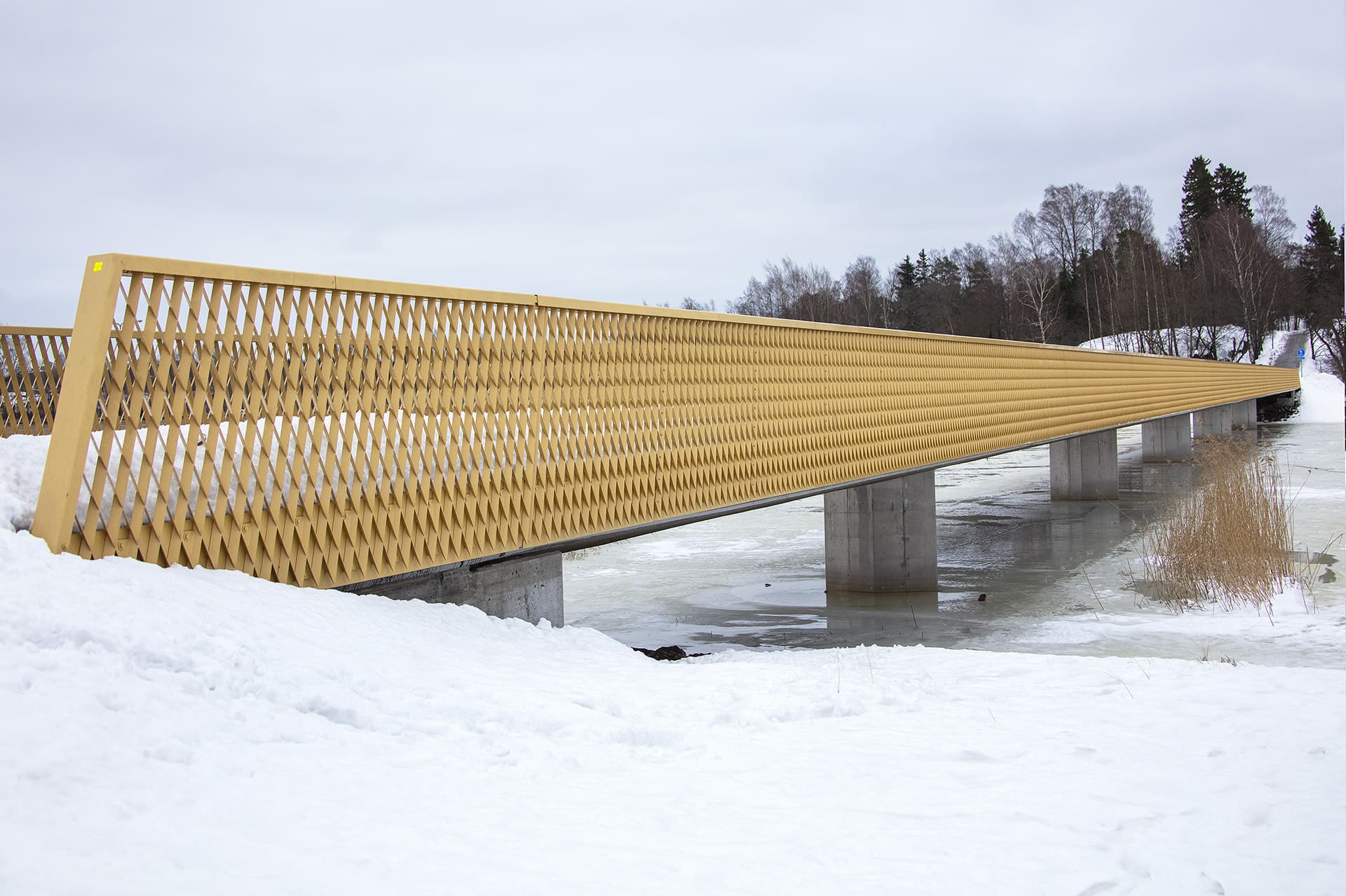 Tarvon sillan erikoiskaiteet, Espoo