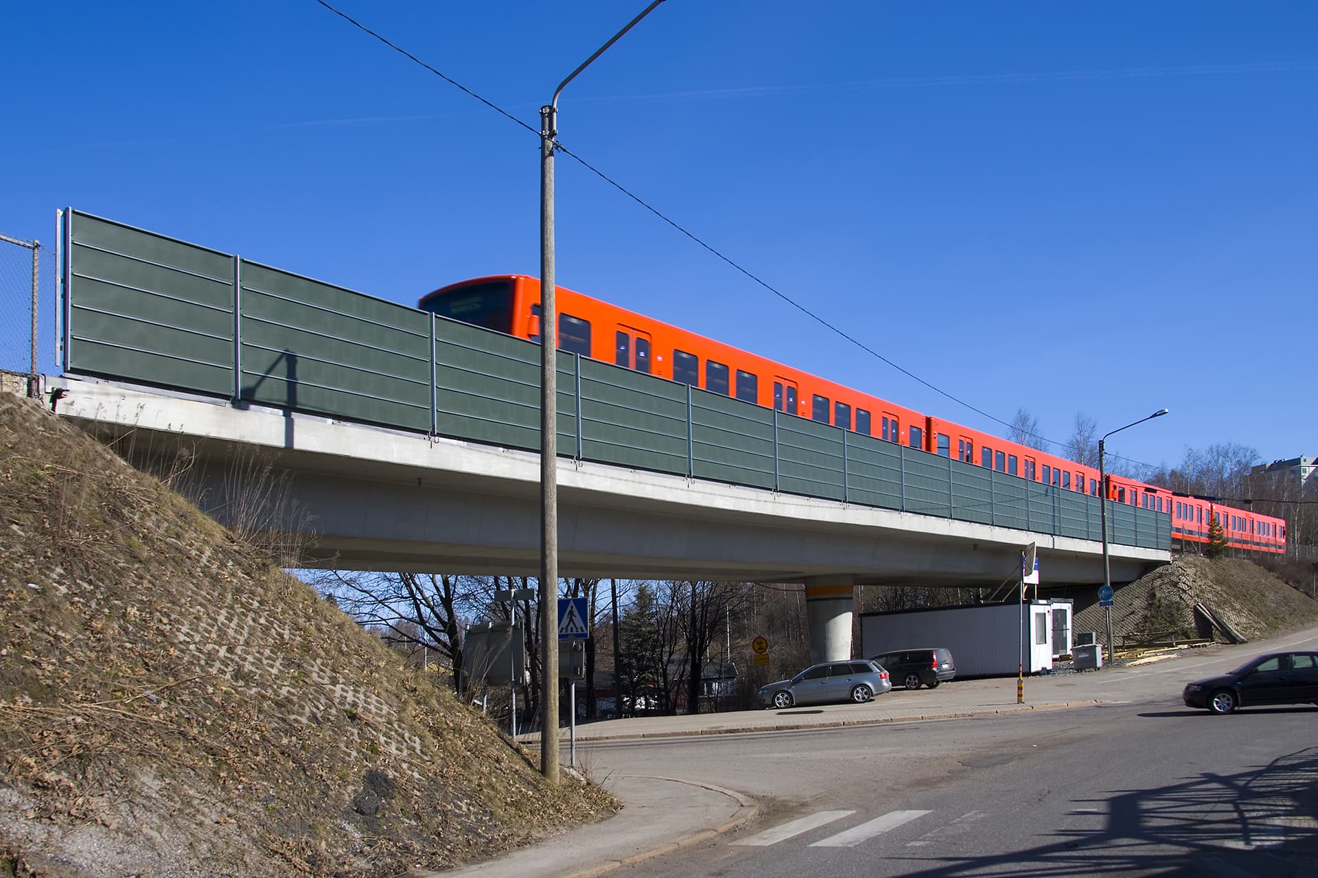 Junatien ja Kipparlahden metrosiltojen meluesteet, Helsinki